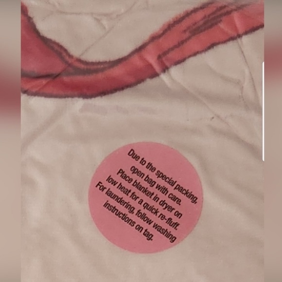 🎀Victoria’s Secret Ltd. Edition large plush sherpa blanket NWT NIP - Picture 11 of 12